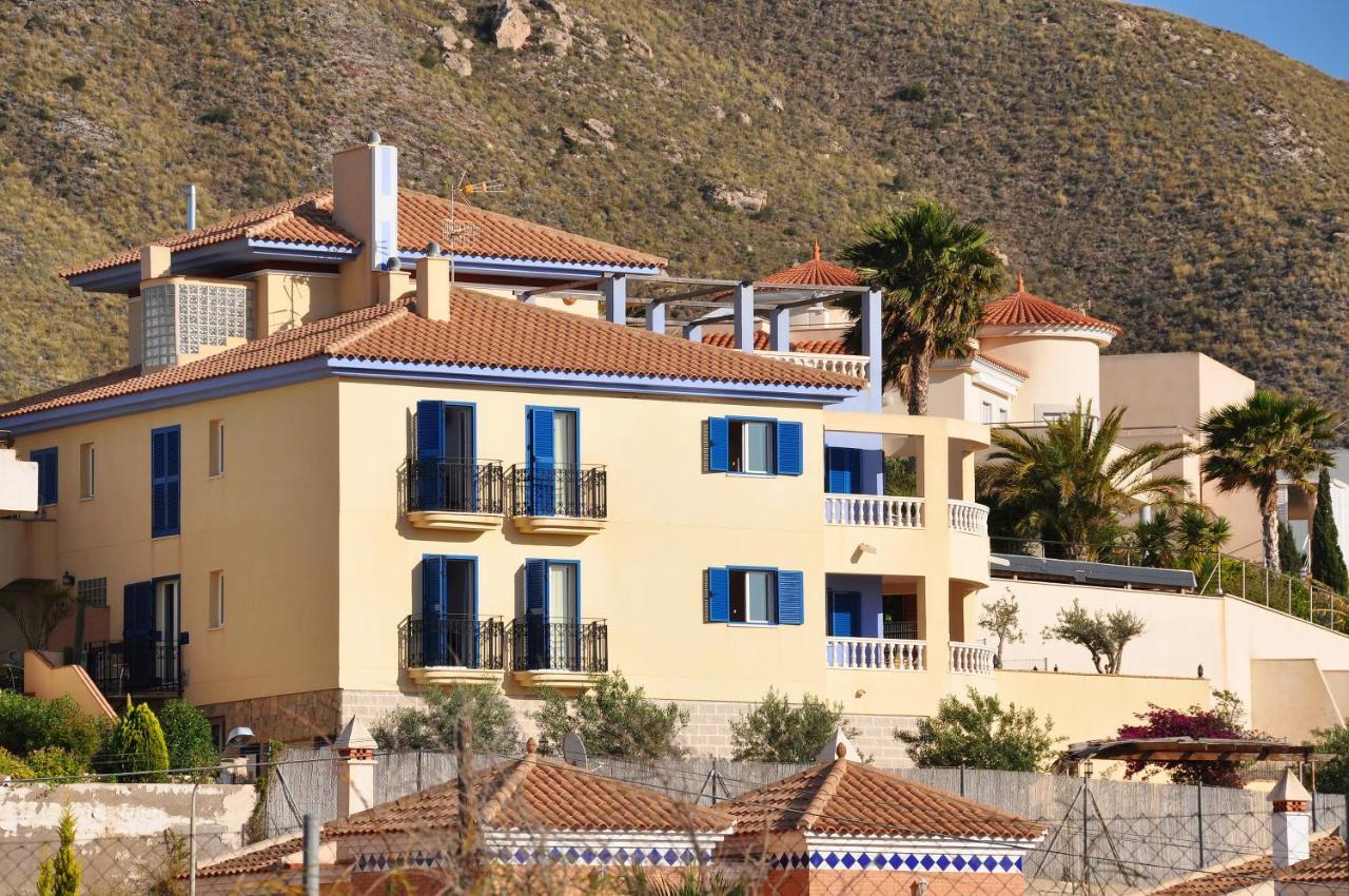 Hotel Mayari Calabardina Ngoại thất bức ảnh